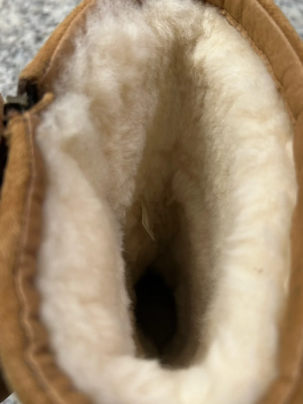 UGG Australia Women’s‎ Leather Sheepskin Sheerling Lined Boots 7 S/N 1890